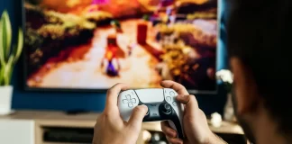 Comment connecter une manette de jeu à la Samsung Smart TV ?