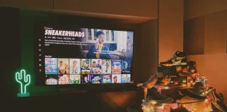 Combien de personnes peuvent regarder Netflix en même temps ?