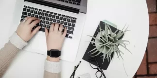 Comment activer le mode sombre dans Google Documents